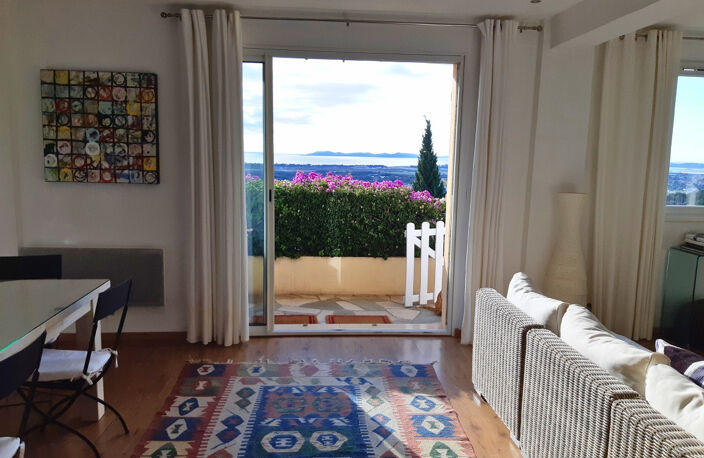 appartement rez de jardin T3 vue mer avec garage — photo 4