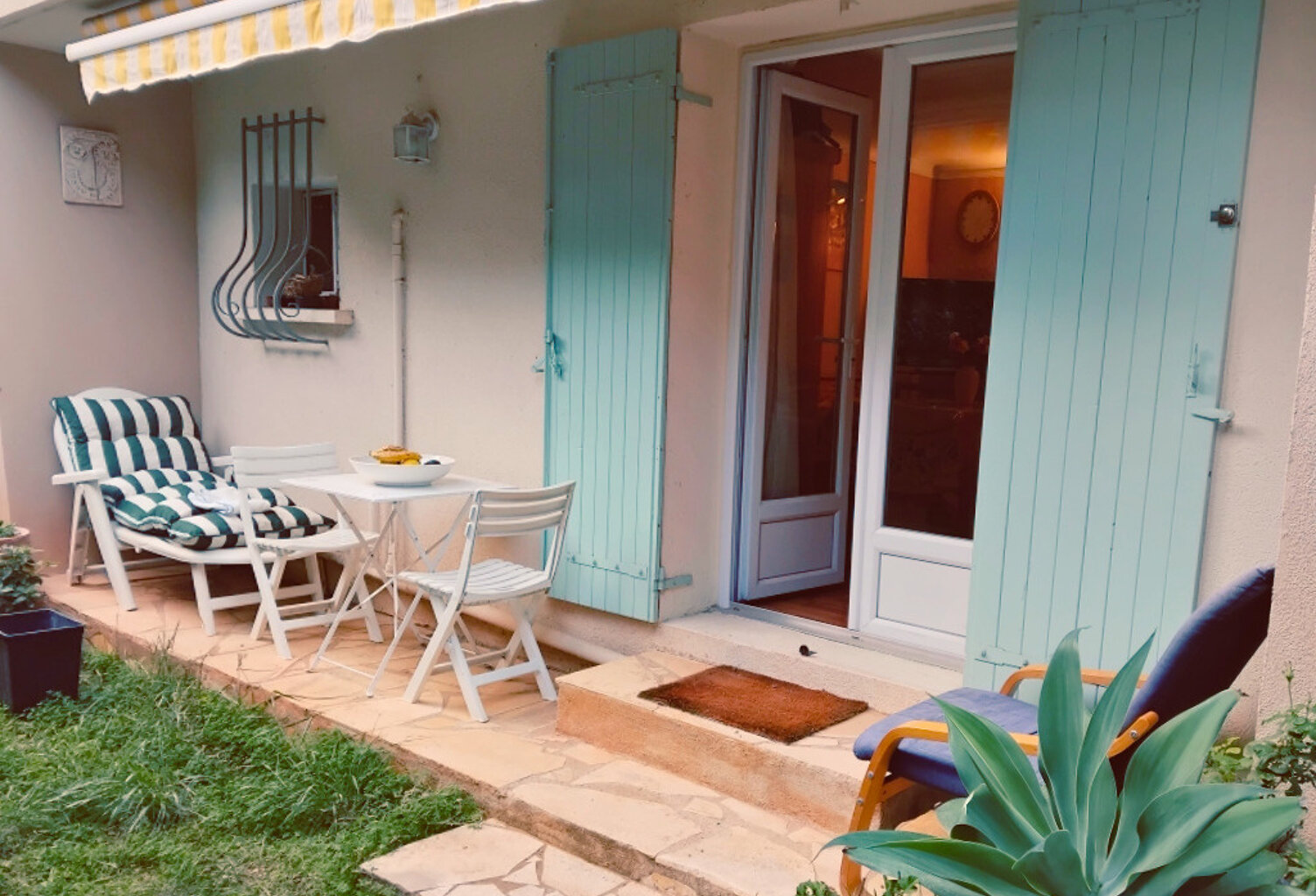 APPARTEMENT DONNANT SUR JARDIN AVEC PARKING — photo 1