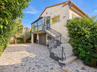 Haut de villa 100m2 avec garage, terrasse et jardin - La crau - à proximité des commodités — photo 2
