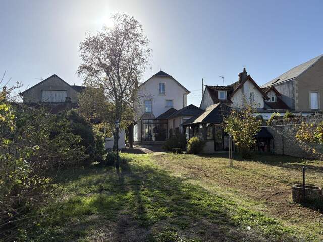 Maison 10 pièces 209 m² à Argenton-sur-Creuse — photo du bien