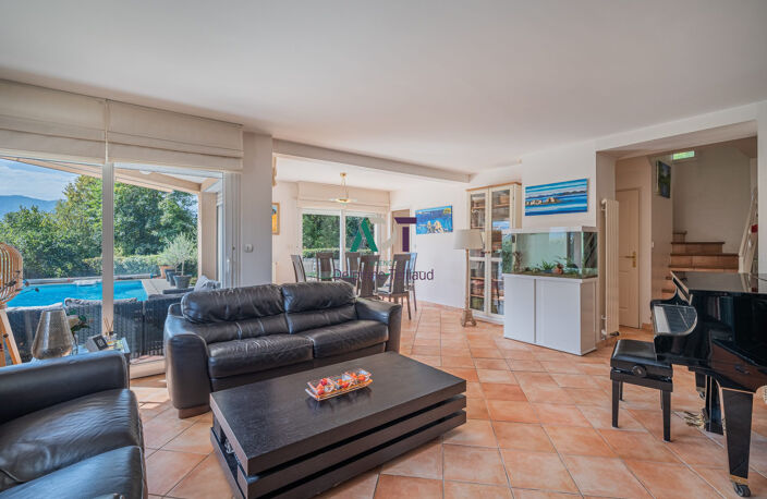 MEYLAN - MAUPERTUIS - MAISON AVEC PISCINE AU CALME — photo 4