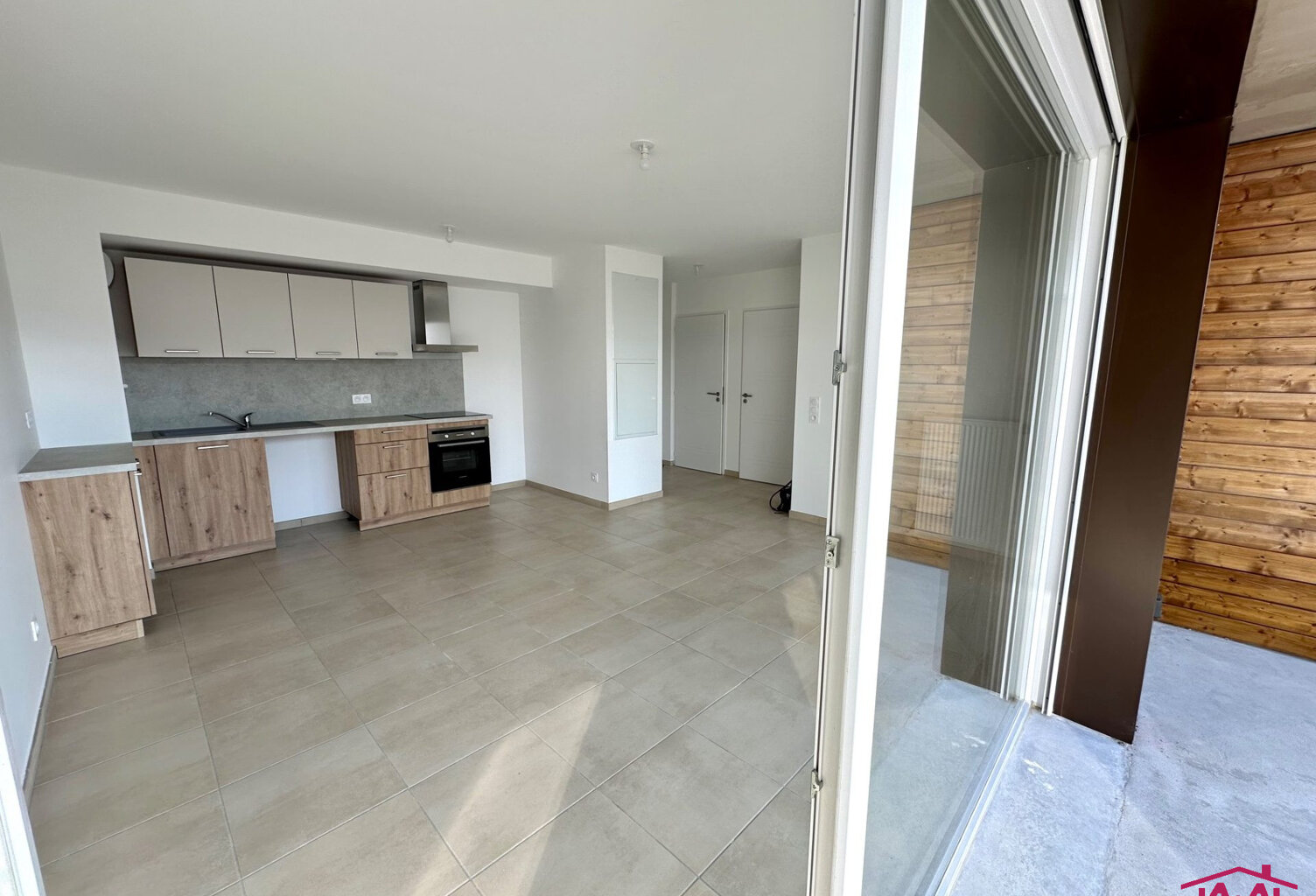 F2 DANS RESIDENCE NEUVE — photo 1