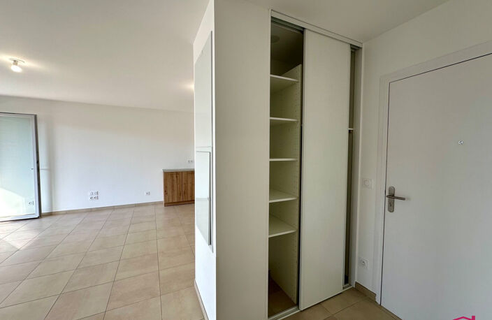F2 DANS RESIDENCE NEUVE — photo 5