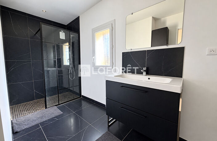 Maison Laroque 4 pièce(s) 128.42 m2 — photo 2