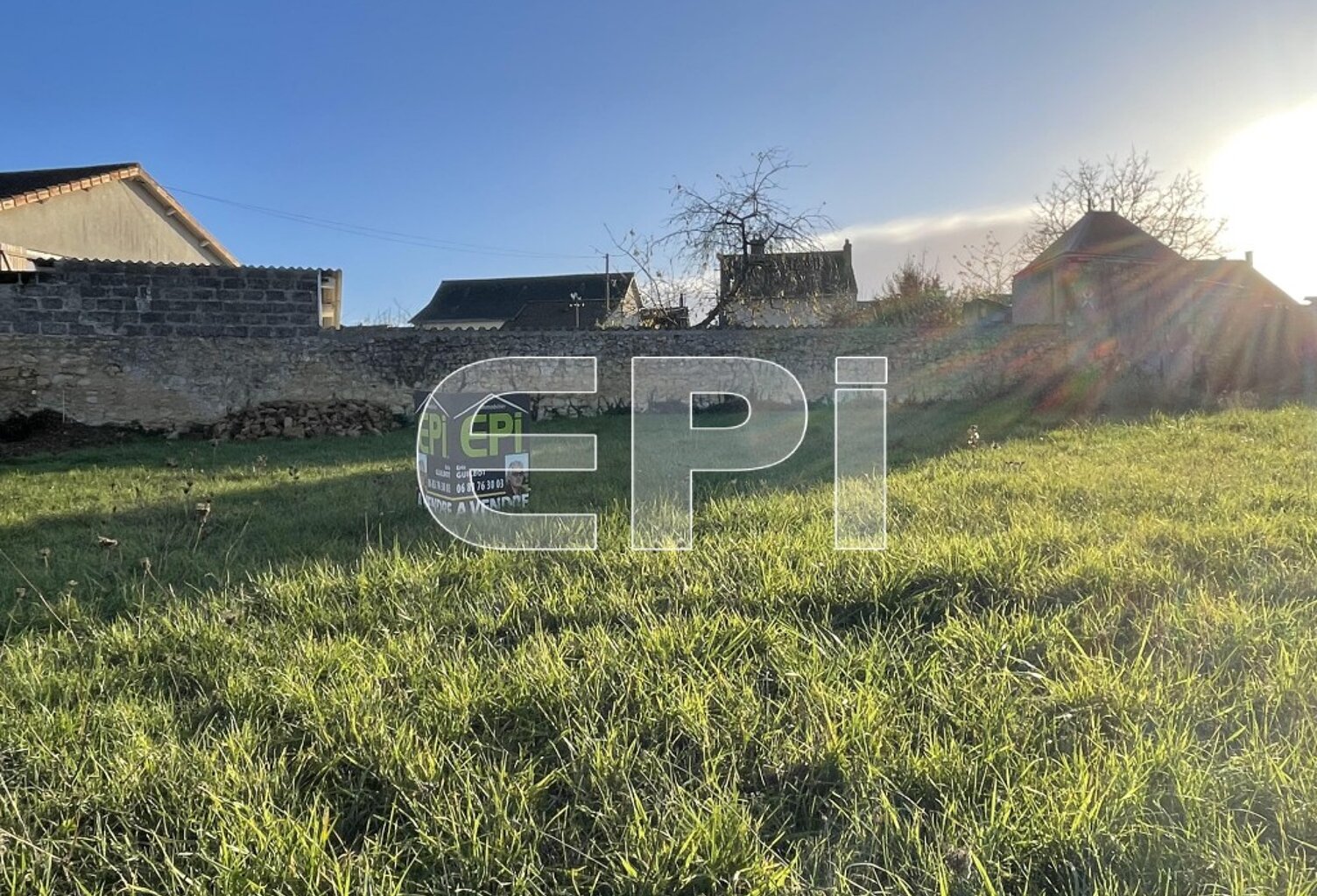 Référence 6306<br>Terrain à bâtir viablisé<br>Surface : 923 — photo 1