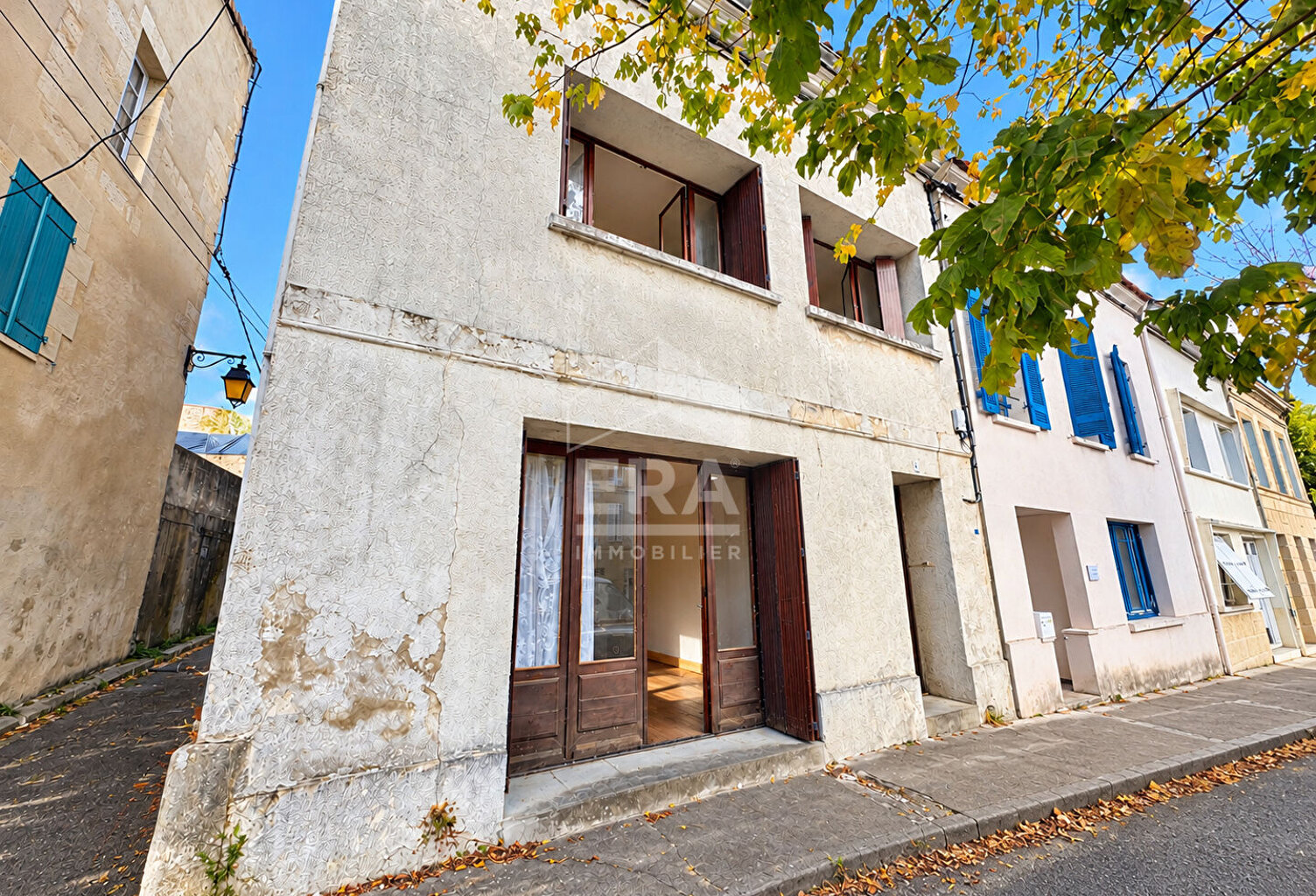 Maison Bourg  4 pièce(s) — photo 1