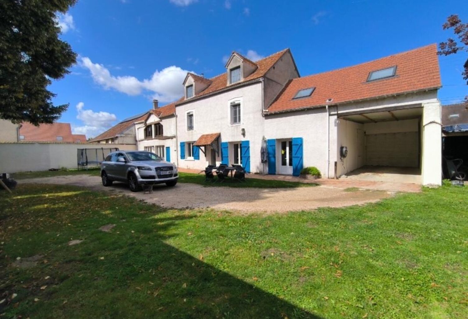 Maison10 pièces, 337 m2 — photo 1