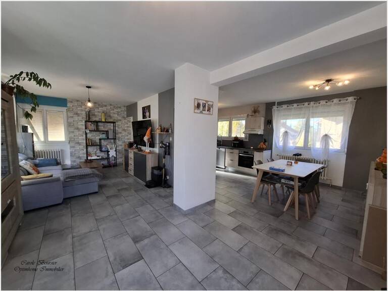 À VENDRE – Maison individuelle avec sous-sol complet à Gironcourt-sur-Vraine — photo 1