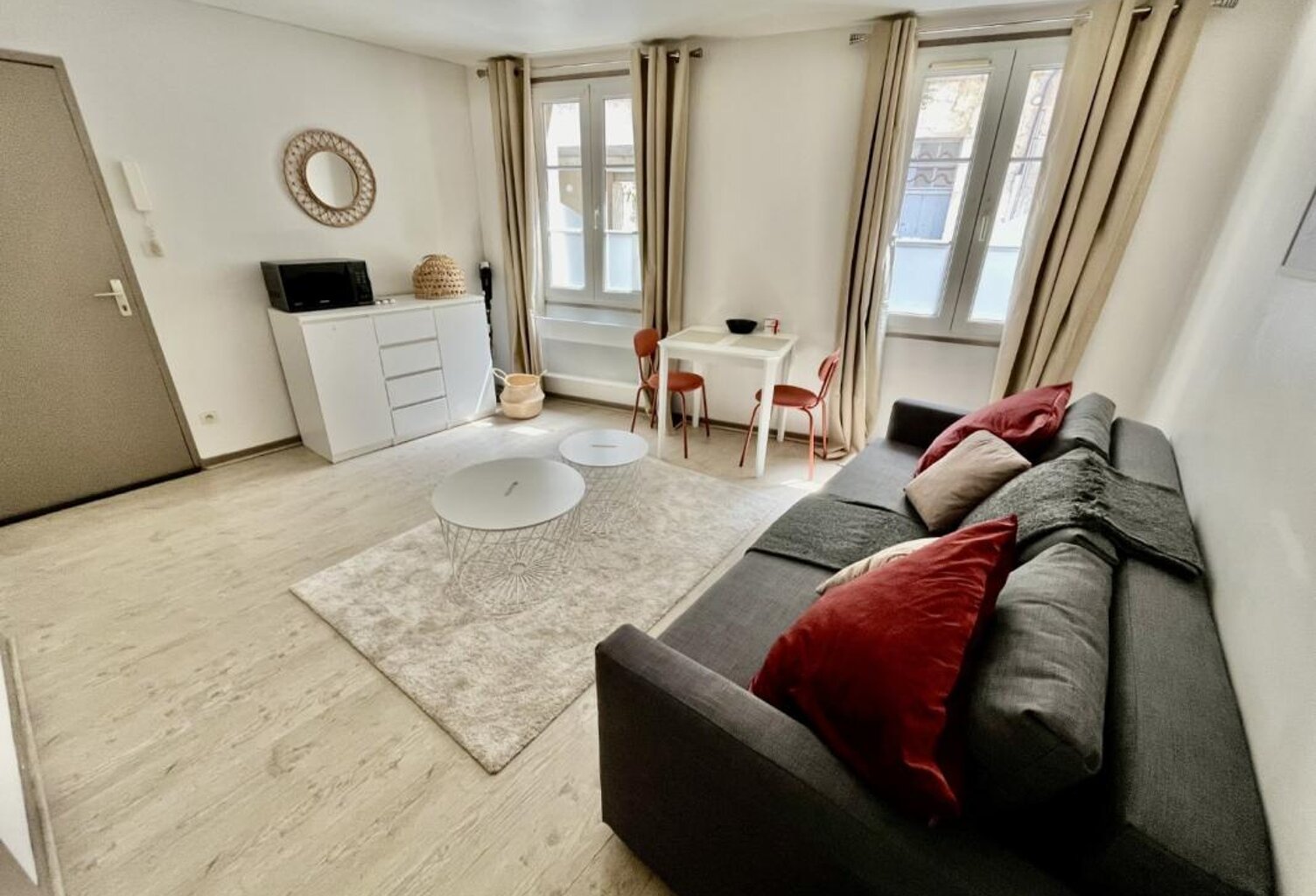 STUDIO MEUBLE SAINT MARTIN ANGOULEME — photo 1