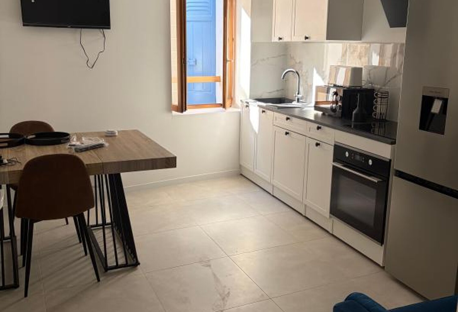 Appartement À Louer — photo 1