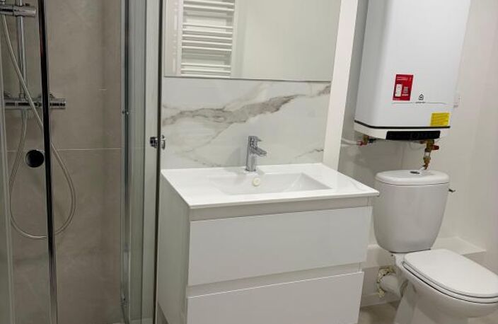 Appartement À Louer — photo 2