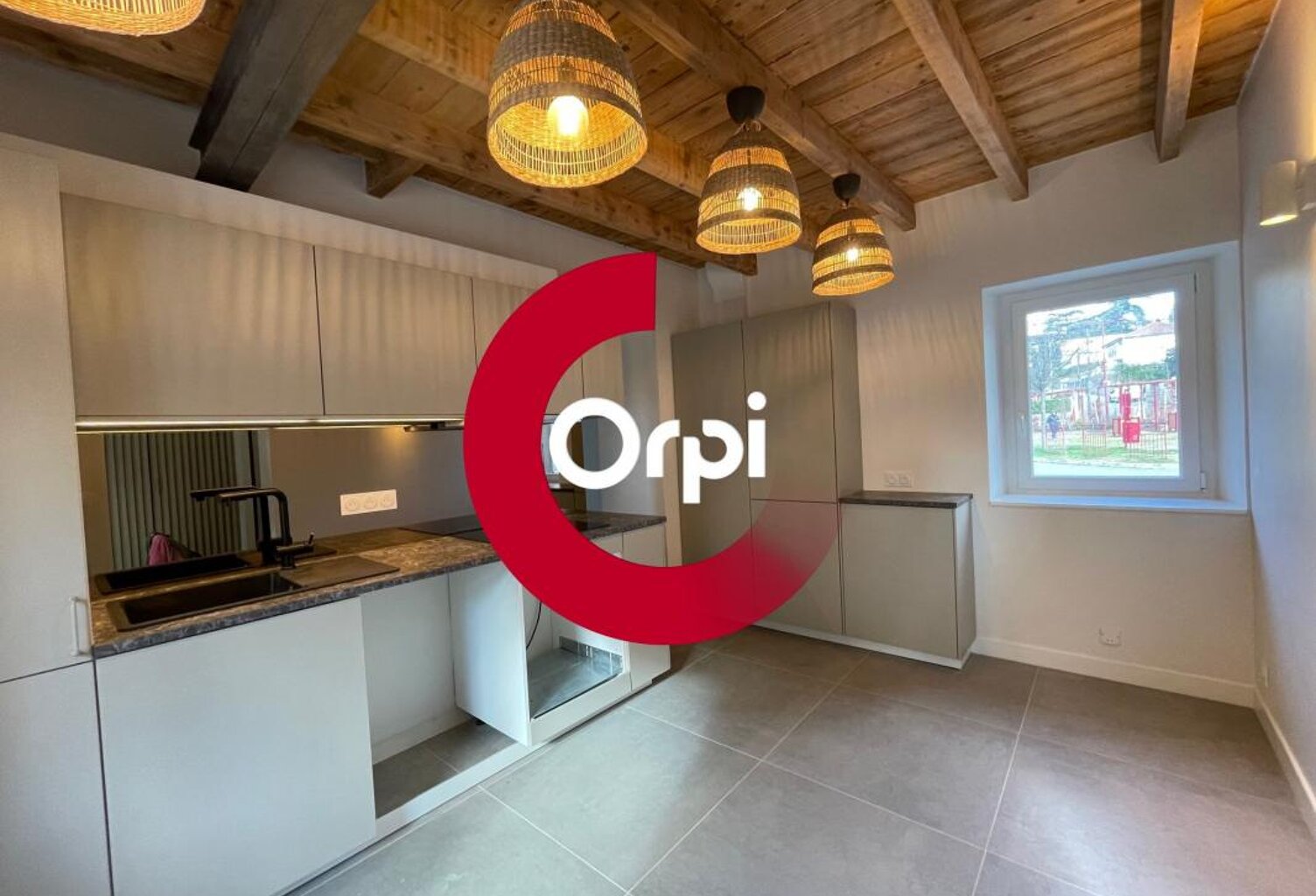 Maison en duplex à  louer — photo 1