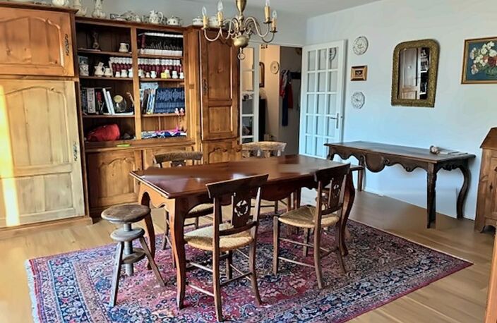 Appartement T4/5 dernier étage avec terrasse et 2 parkings sécurisés — photo 3