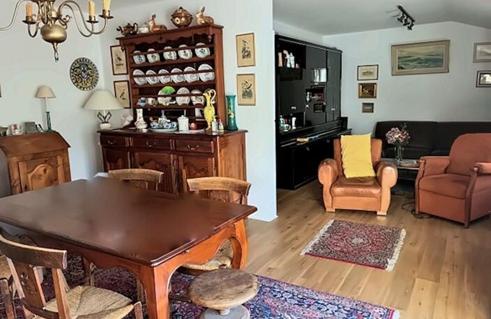 Appartement T4/5 dernier étage avec terrasse et 2 parkings sécurisés — photo 4