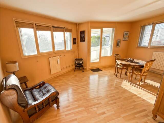 Appartement spacieux et lumineux — photo du bien