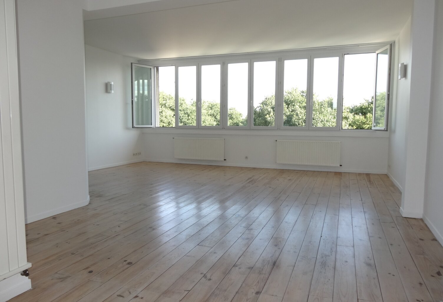 Coup de cœur Appartement de 110 m² - Séjour de 45 m², suite parentale et stationnement — photo 1