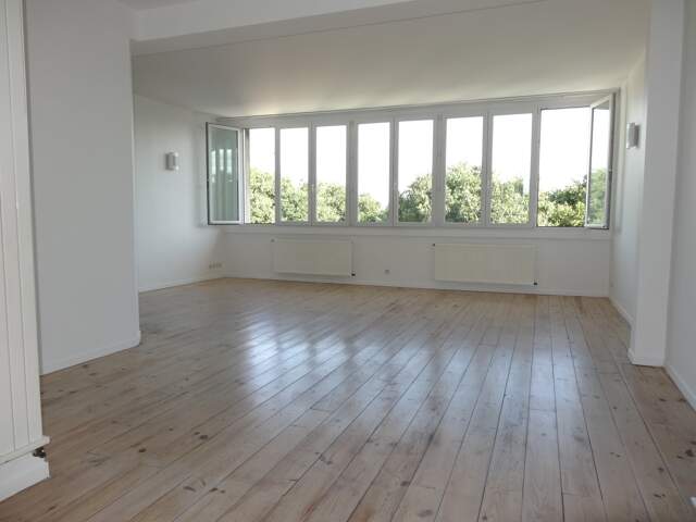 Coup de cœur Appartement de 110 m² - Séjour de 45 m², suite parentale et stationnement — photo du bien