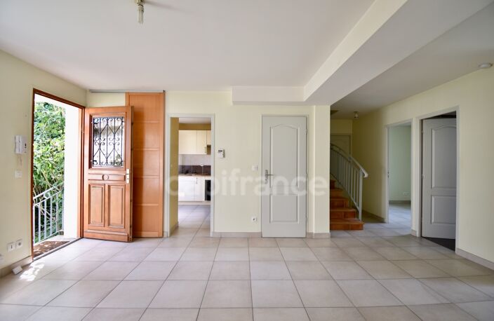 A vendre Bures-sur-Yvette, maison 4 chambres, 1 bureau, joli jardin — photo 2