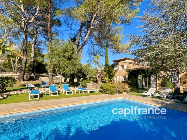 Bastide Provençale avec gîtes et chambres d'hôtes - 9 pièces BAGNOLS EN FORET (83) — photo du bien