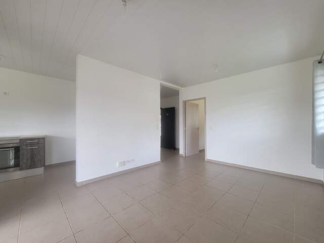 APPARTEMENT T2 AVEC GRANDE TERRASSE À RÉMIRE-MONTJOLY — photo du bien