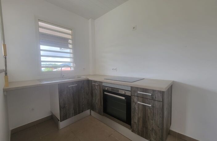 APPARTEMENT T2 AVEC GRANDE TERRASSE À RÉMIRE-MONTJOLY — photo 4