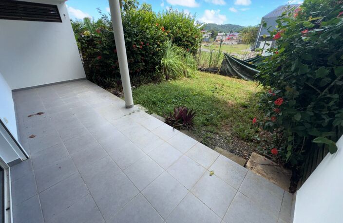 Superbe T2 avec jardinet à vendre Montjoly, coté Suzini St Martin — photo 4
