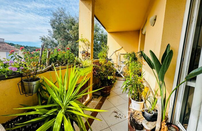 Appartement à vendre 4 pièces COGOLIN (83) — photo 2