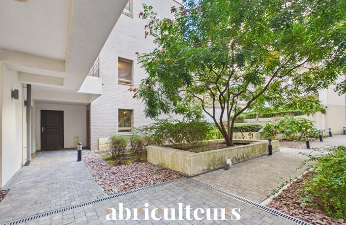 Eaubonne – Duplex 3 pièces de 68m² avec terrasse, 2 parkings et gare à 1 minute — photo 2