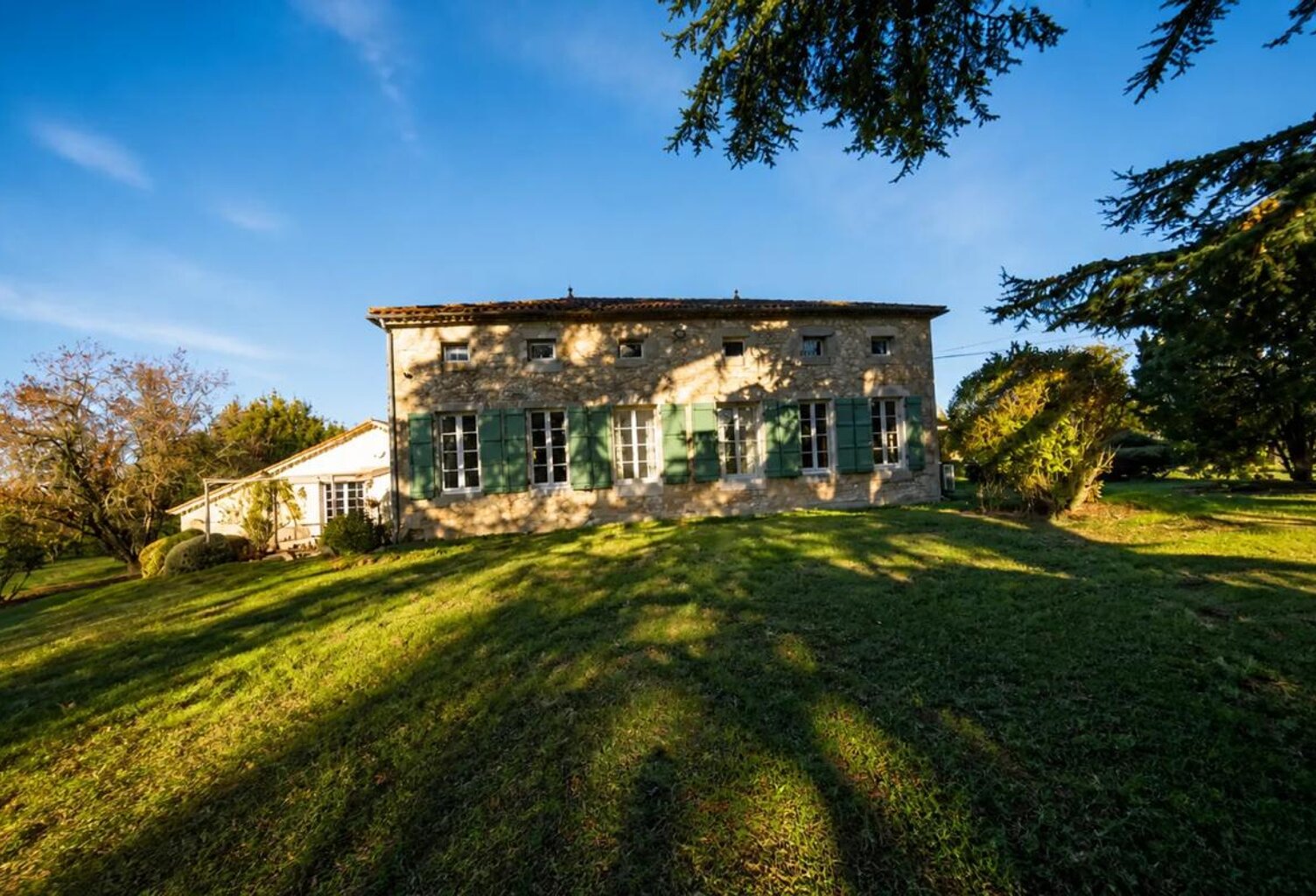 Maison de 7 pièces de 256 m² à Cancon — photo 1