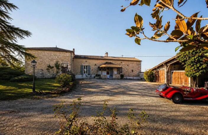 Maison de 7 pièces de 256 m² à Cancon — photo 2