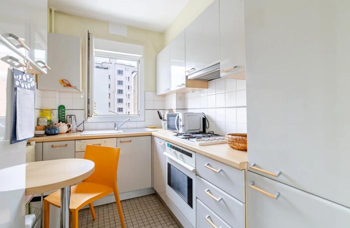 Appartement de 2 pièces de 37 m² situé à Paris — photo 4