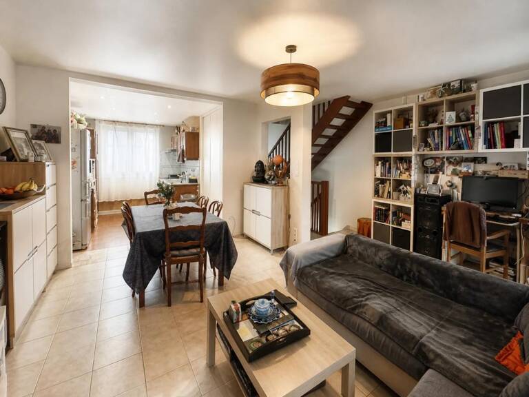 Maison de 5 pièces de 105 m² à Savigny-le-Temple — photo 1