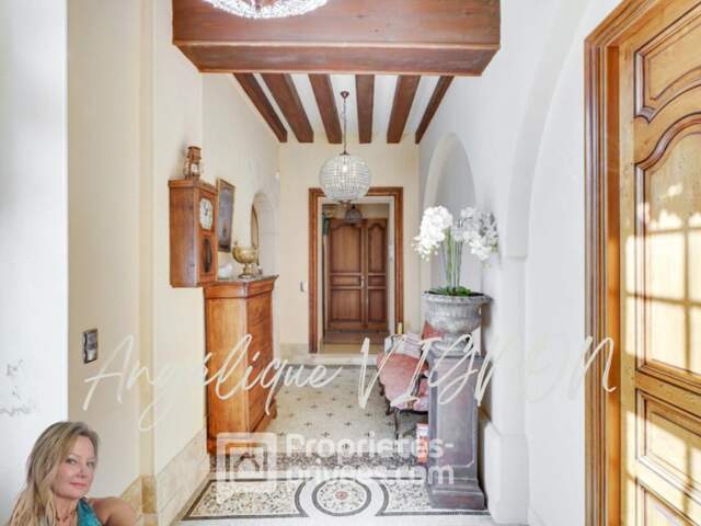 Appartement d'exception avec piscine dans Château 399 000 — photo du bien