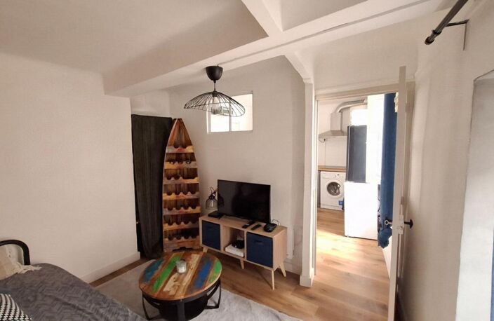 T2 Tout juste rénové à Hyères Centre Ville de 32 m2 — photo 2