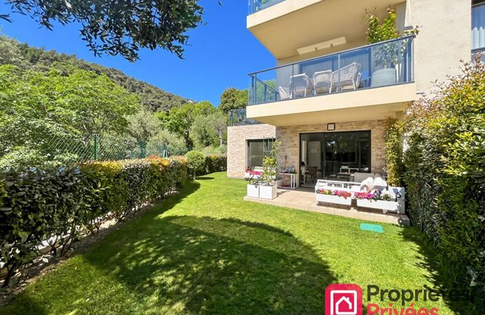 ÈZE VILLAGE : T4 avec jardin privatif, aperçu mer et garage — photo 2