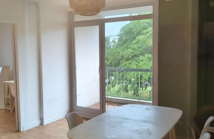 Exclusivité ! Vente interactive, APPEL d'OFFRES. Côtes d'Armor 22000 SAINT-BRIEUC. 2 lots, appartement 3 chambres avec cave et balcon — photo 2