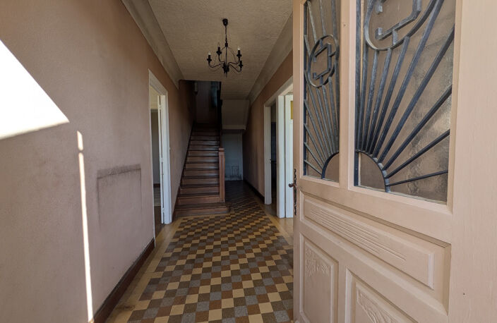 CARQUEIRANNE   BAS PARADIS   MAISON À RÉNOVER AVEC FORT POTE — photo 3