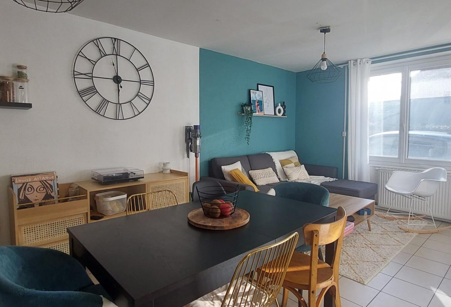 Location appartement 4 pièces 66 m² à Igé (71960) — photo 1