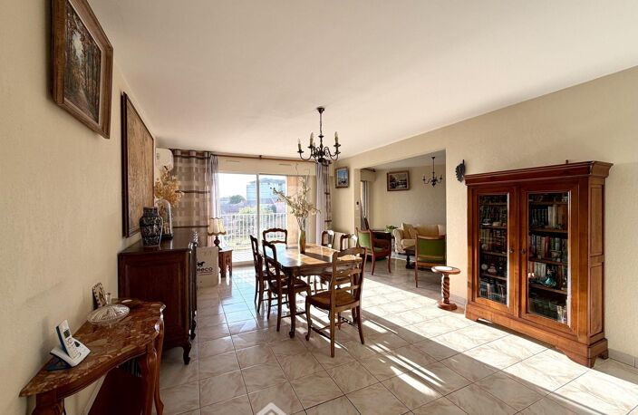 Appartement - 89m² - Bastia — photo 2