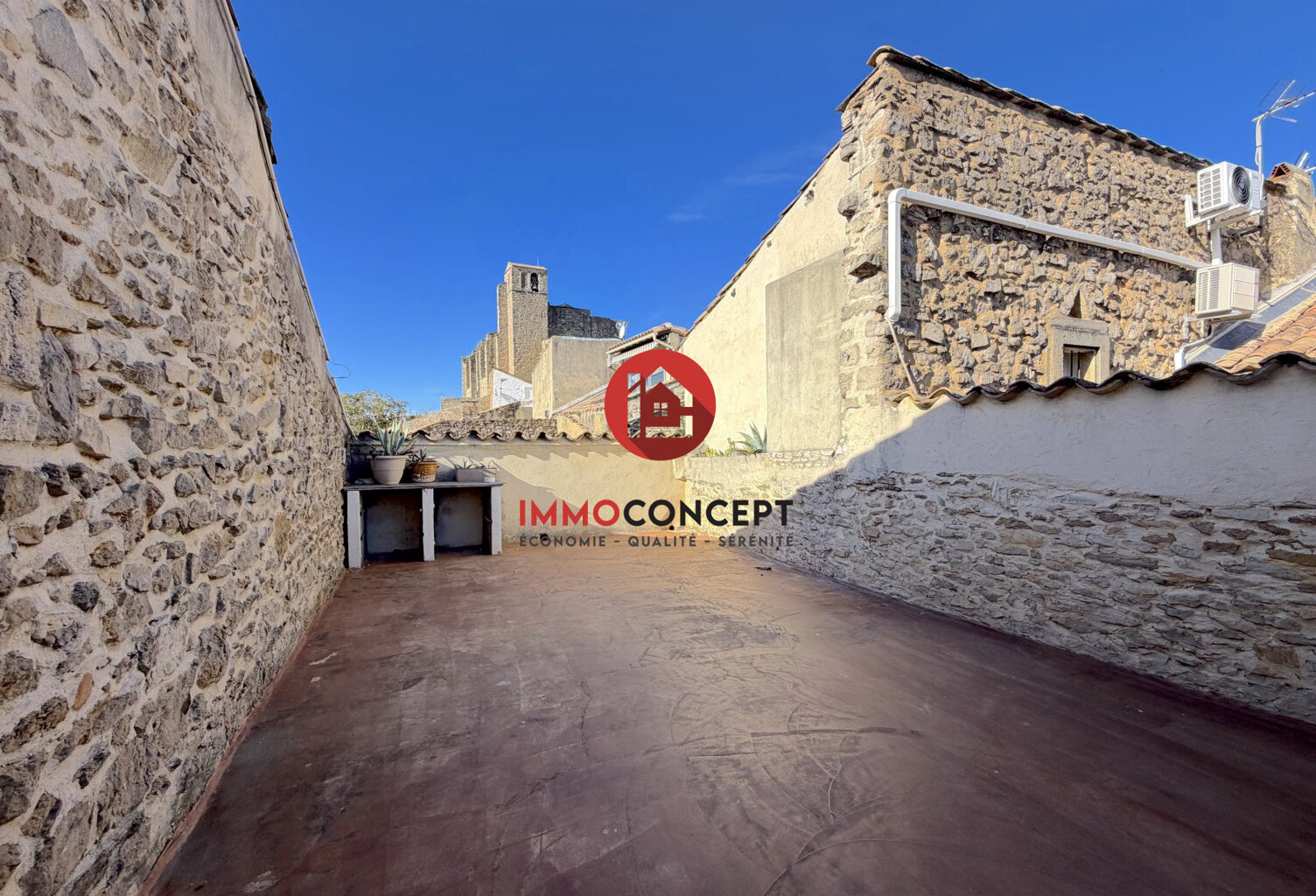 Maison de village avec terrasse — photo 1
