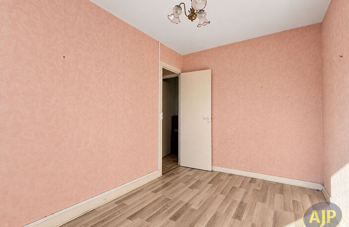 SAINTES RIVE GAUCHE MAISON DE PLAIN-PIED, 3 CHAMBRES ET GARAGE — photo 5