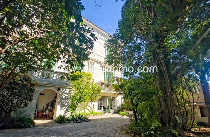 Au sein d' une propriété classée, superbe T3 avec jardin privati — photo 5