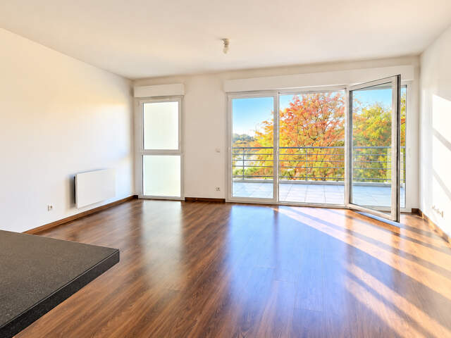 Vente agréable T2 avec garage en sous sol — photo du bien