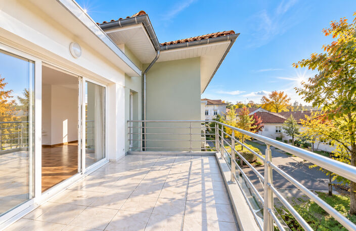 Vente agréable T2 avec garage en sous sol — photo 2