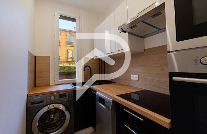 Appartement type 2 de 36M2 REFAIT A NEUF - MARSEILLE 13004 — photo 2