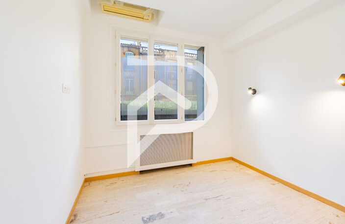 Appartement type 2 de 36M2 REFAIT A NEUF - MARSEILLE 13004 — photo 5
