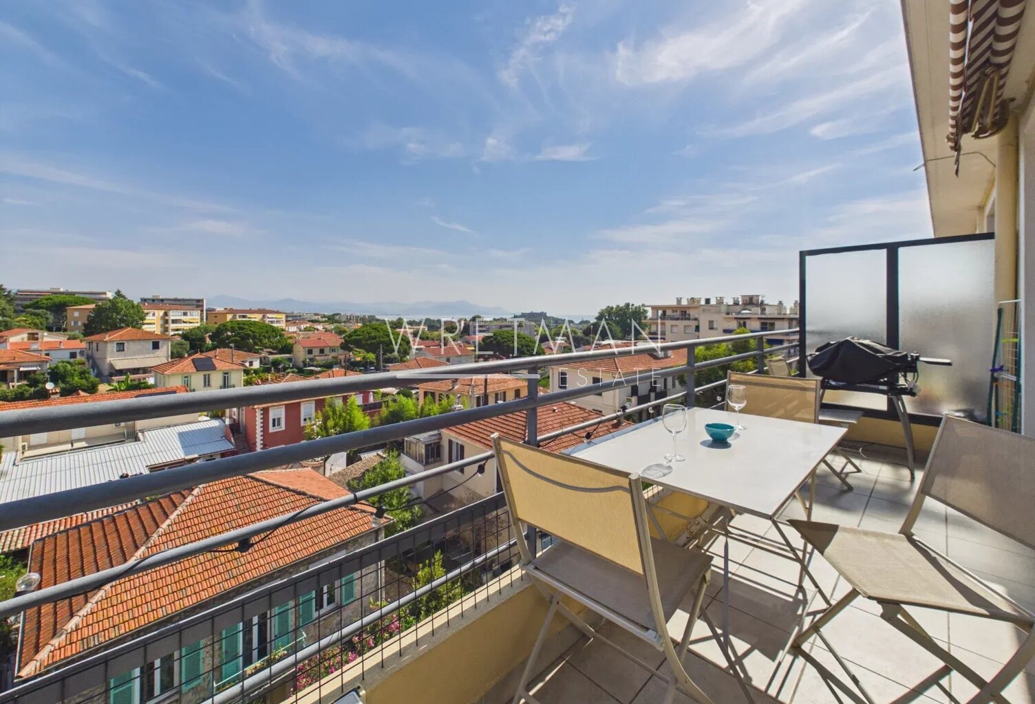 Agréable appartement 3 pièces avec balcons - Antibes Centre — photo 1