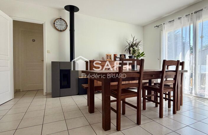 Vairé - Centre ville, plain-pied 95m2, 3 chambres — photo 2