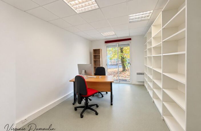 À LOUER  BUREAUX PROFESSIONNELS  LA HAYE-FOUASSIÈRE (44) — photo 3