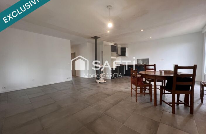 Maison de plain-pied-au cœur d'un grand jardin-Garage — photo 3
